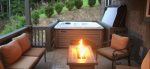 Hot tub and Fire Pit on the Deck